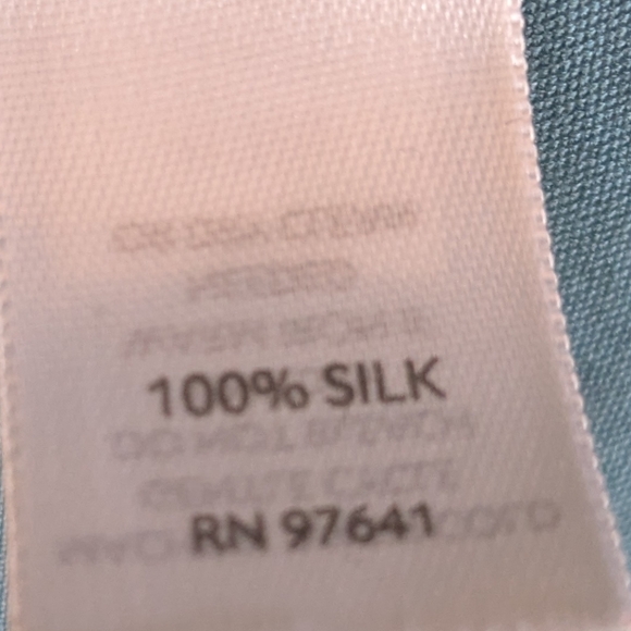 J. Jill Blue Teal 100% Silk Size Medium Button Down Shirt - Picture 3 of 5